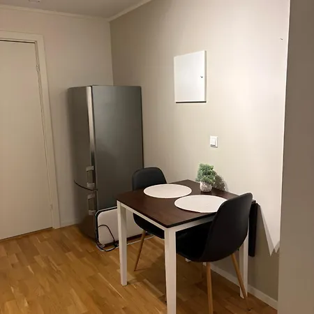 Moderne Og Privat I Tromso- Gratis Parkering! Daire